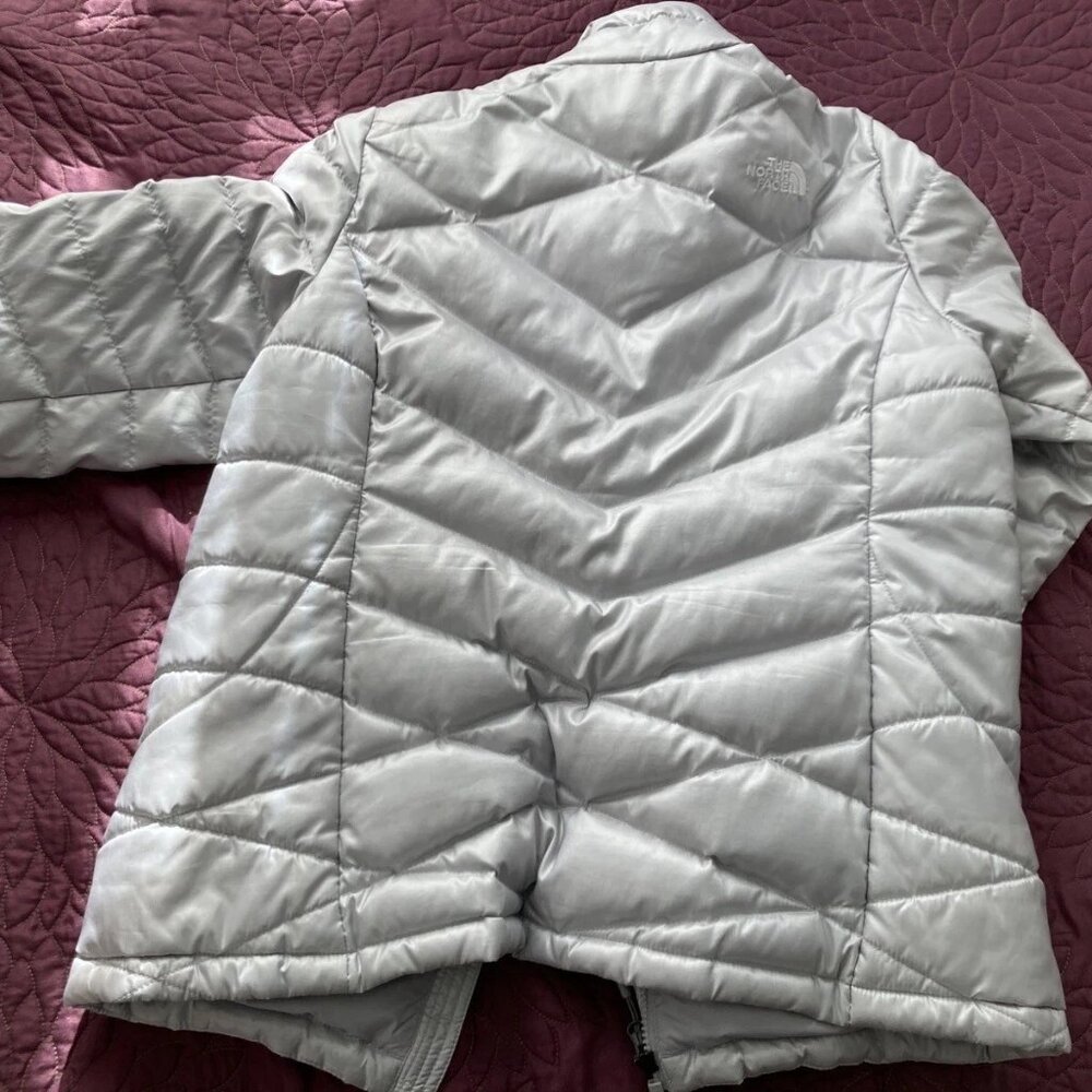The North Face Women's Aconcagua Jacket, Grey Color, L - Picture 4 of 8